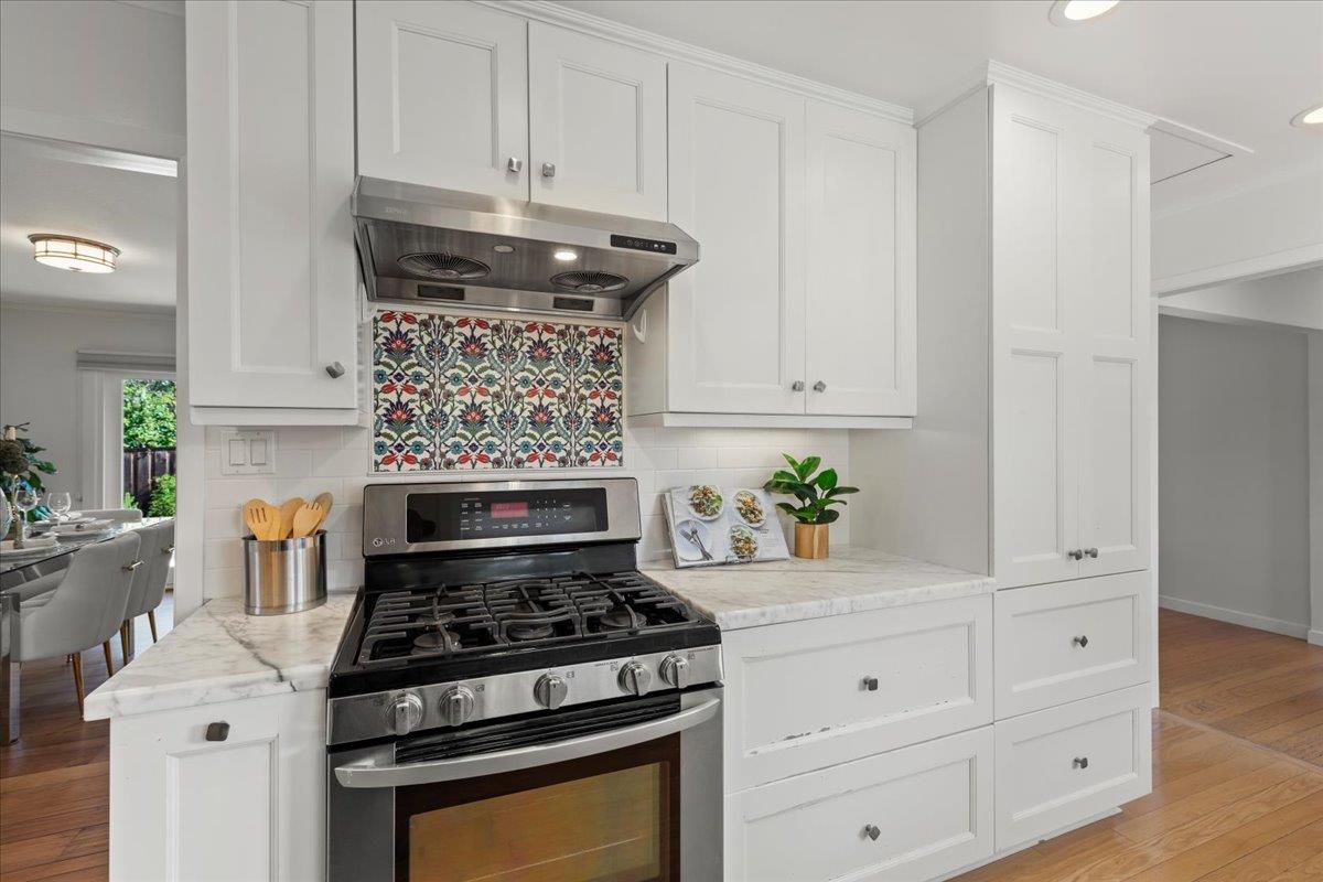 Detail Gallery Image 12 of 31 For 1575 Parrott Dr, San Mateo,  CA 94402 - 3 Beds | 2 Baths