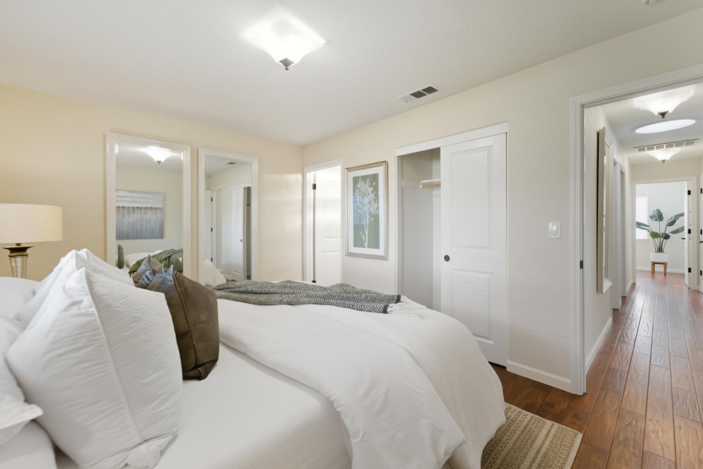 Detail Gallery Image 12 of 34 For 10170 Regan St, San Jose,  CA 95127 - 5 Beds | 3 Baths