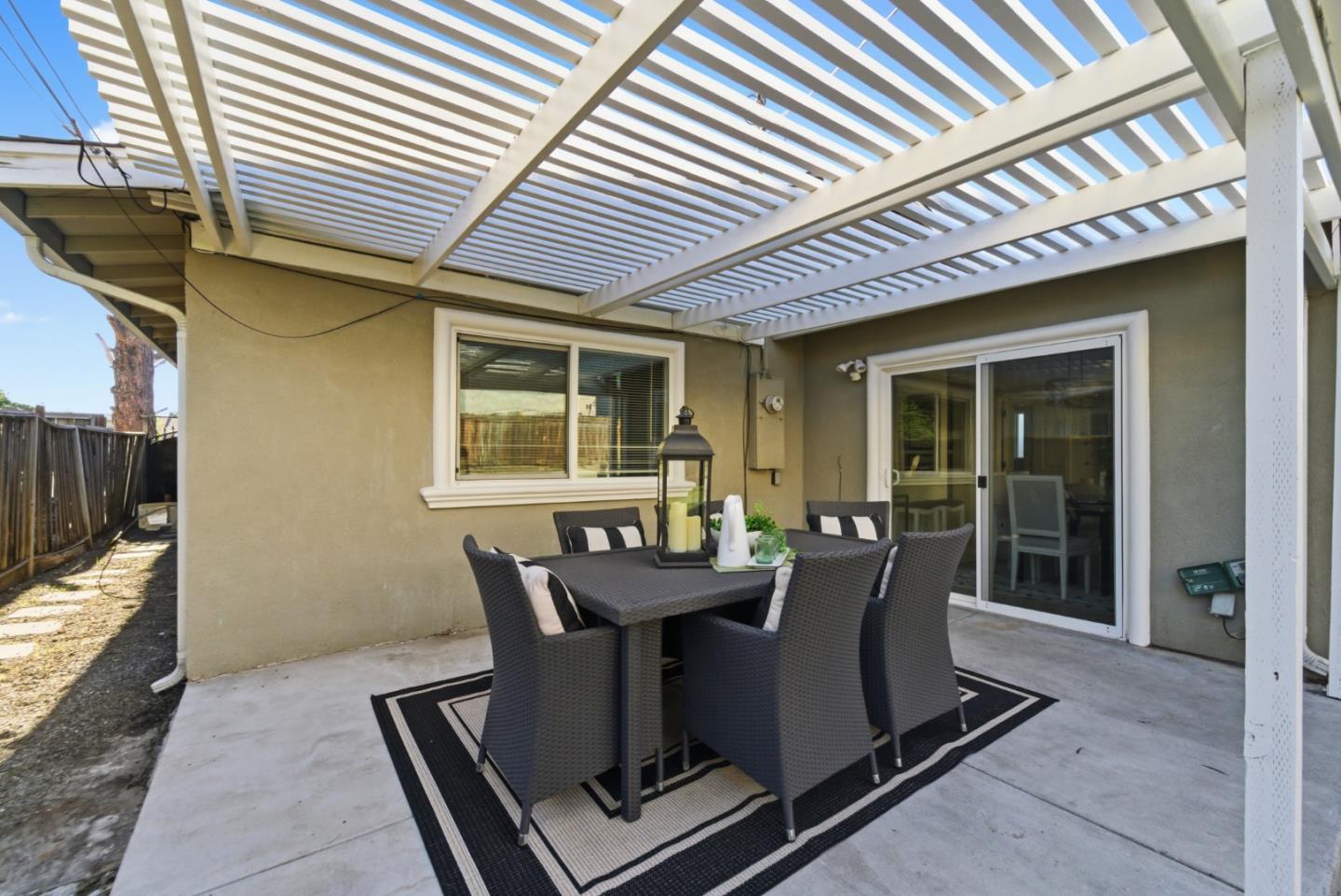 Detail Gallery Image 27 of 34 For 10170 Regan St, San Jose,  CA 95127 - 5 Beds | 3 Baths