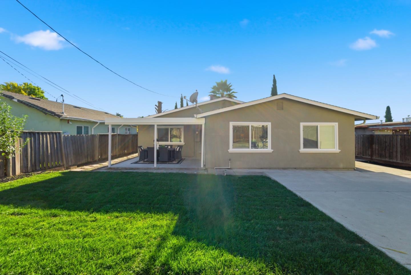 Detail Gallery Image 32 of 34 For 10170 Regan St, San Jose,  CA 95127 - 5 Beds | 3 Baths