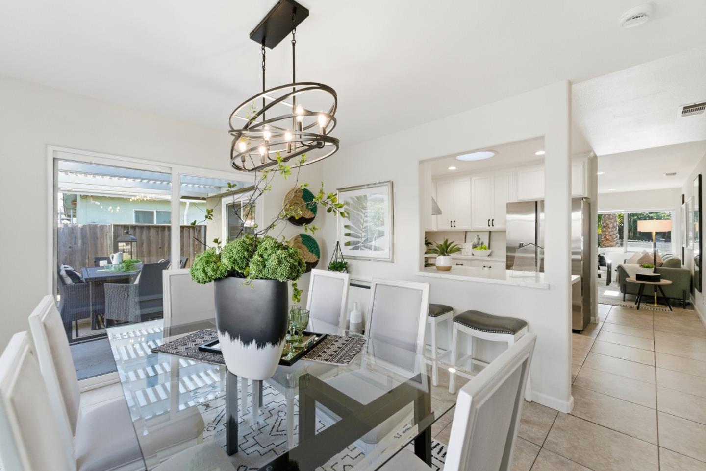 Detail Gallery Image 7 of 34 For 10170 Regan St, San Jose,  CA 95127 - 5 Beds | 3 Baths