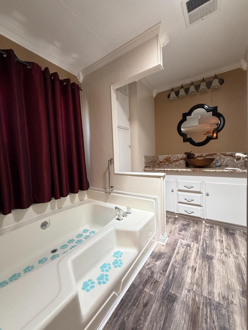 Detail Gallery Image 3 of 5 For 2706 W Ashlan Ave #46,  Fresno,  CA 93705 - 2 Beds | 2 Baths