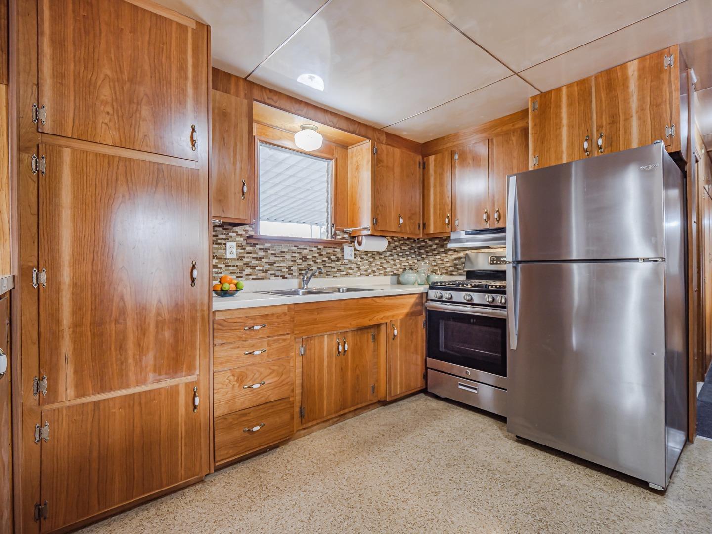 Detail Gallery Image 20 of 44 For 999 Old San Jose Road #91,  Soquel,  CA 95073 - 1 Beds | 1 Baths