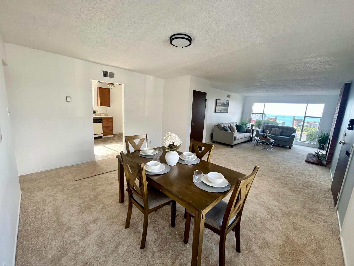 Detail Gallery Image 6 of 22 For 265 Crestmoor Cir, Pacifica,  CA 94044 - 3 Beds | 1 Baths