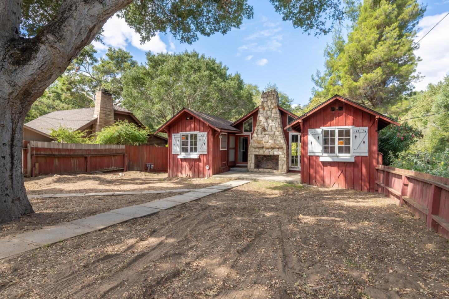 Detail Gallery Image 2 of 8 For 51 El Potrero, Carmel Valley,  CA 93924 - 2 Beds | 1/1 Baths