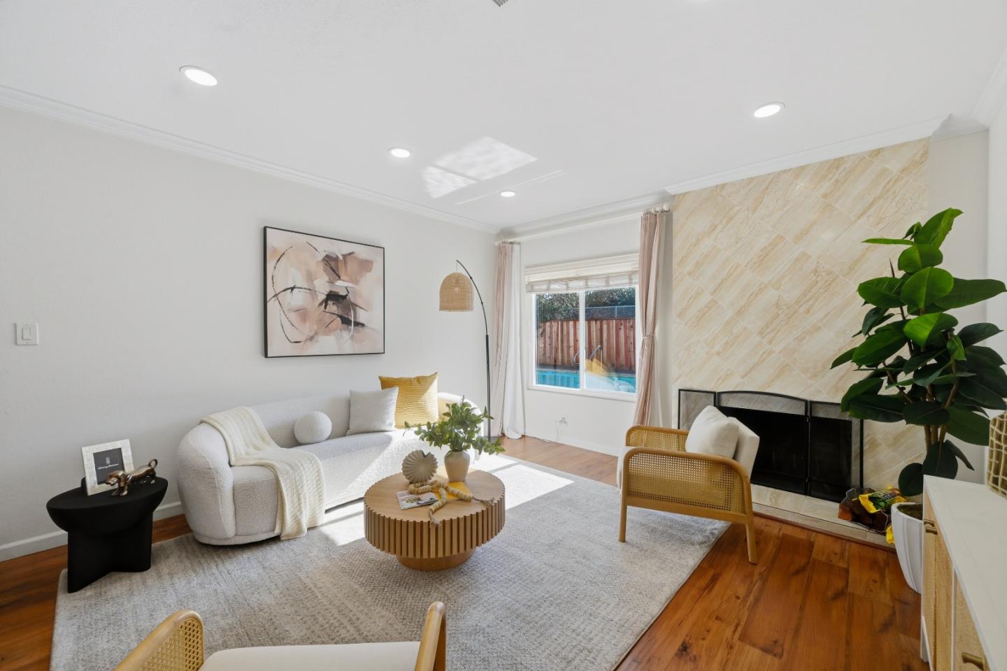 Front Image Thumbnail for ML82024887