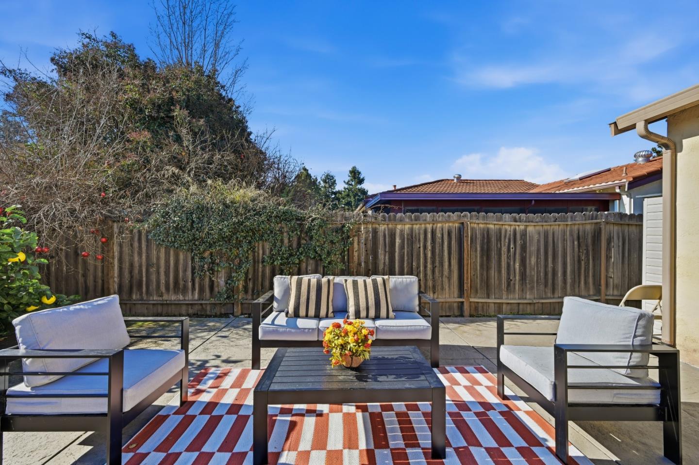 Detail Gallery Image 28 of 36 For 32395 Sheffield Ln, Union City,  CA 94587 - 4 Beds | 2 Baths