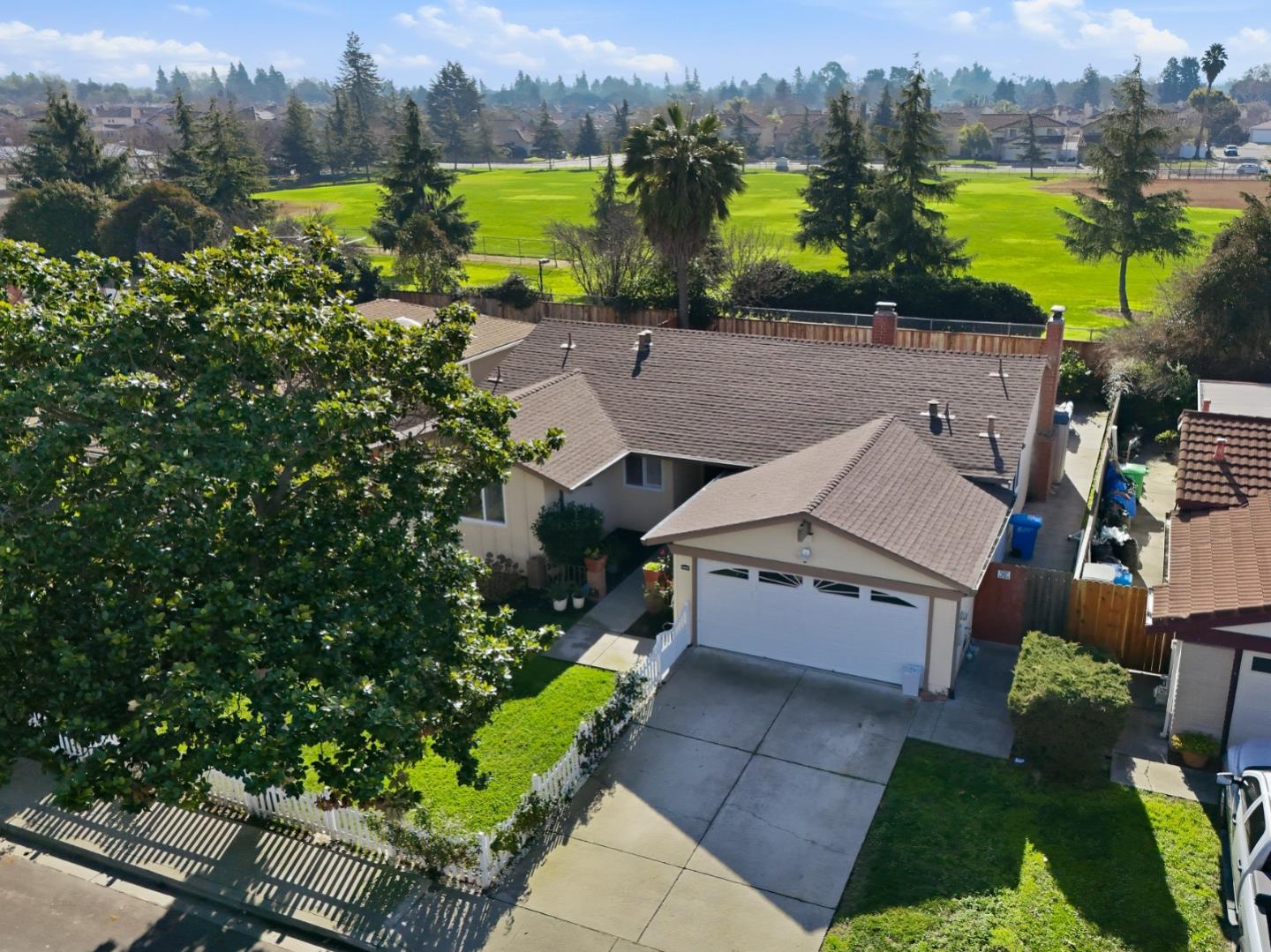 Detail Gallery Image 33 of 36 For 32395 Sheffield Ln, Union City,  CA 94587 - 4 Beds | 2 Baths