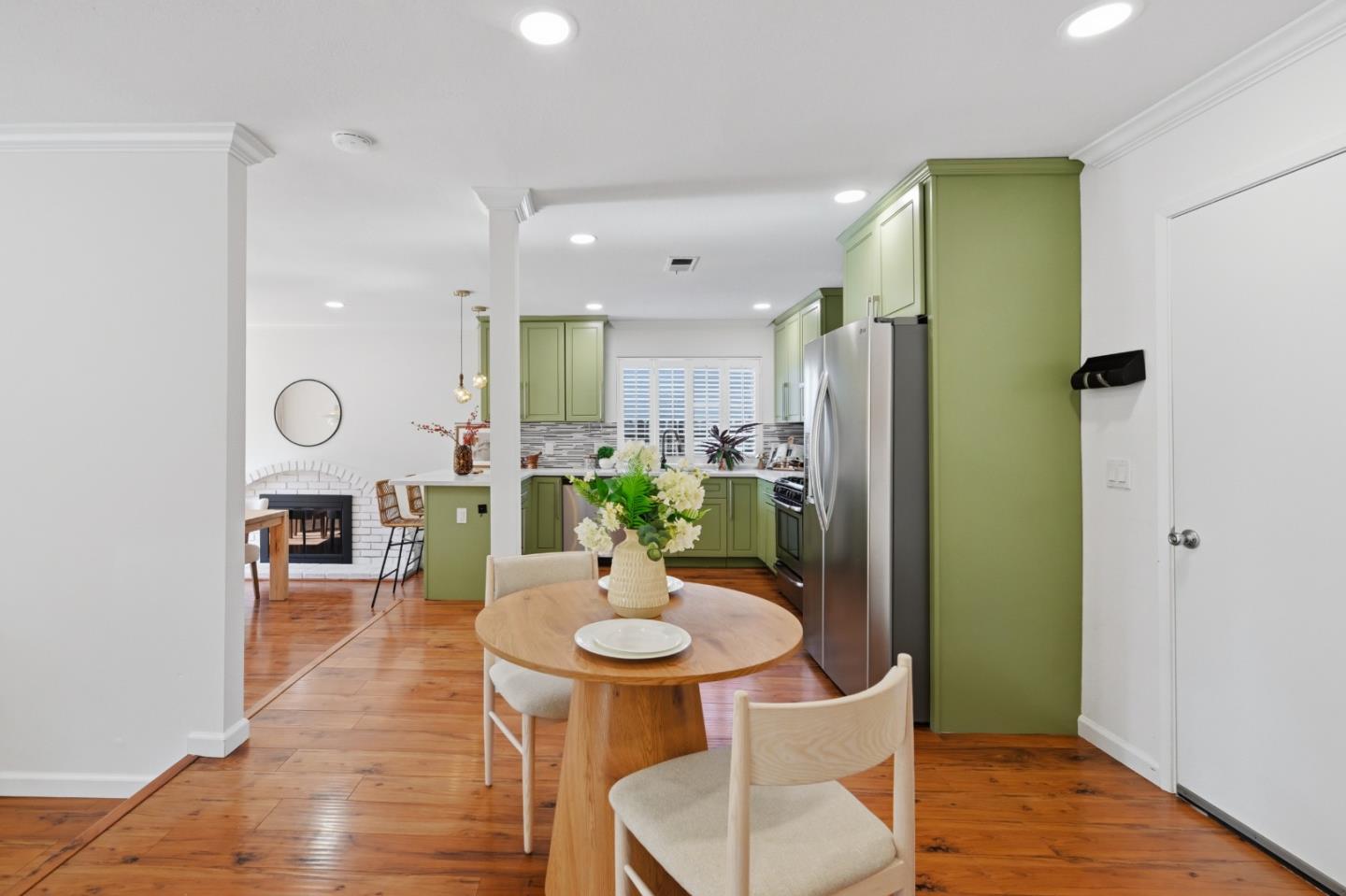 Detail Gallery Image 7 of 36 For 32395 Sheffield Ln, Union City,  CA 94587 - 4 Beds | 2 Baths