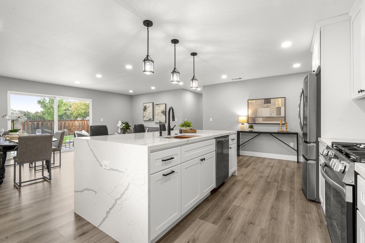 Detail Gallery Image 15 of 49 For 1591 Glazier Dr, Concord,  CA 94521 - 4 Beds | 3 Baths