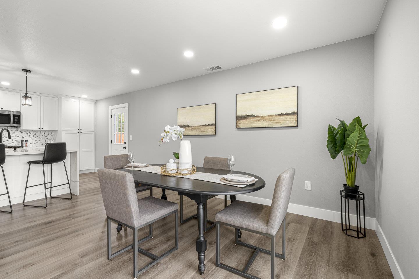 Detail Gallery Image 18 of 49 For 1591 Glazier Dr, Concord,  CA 94521 - 4 Beds | 3 Baths