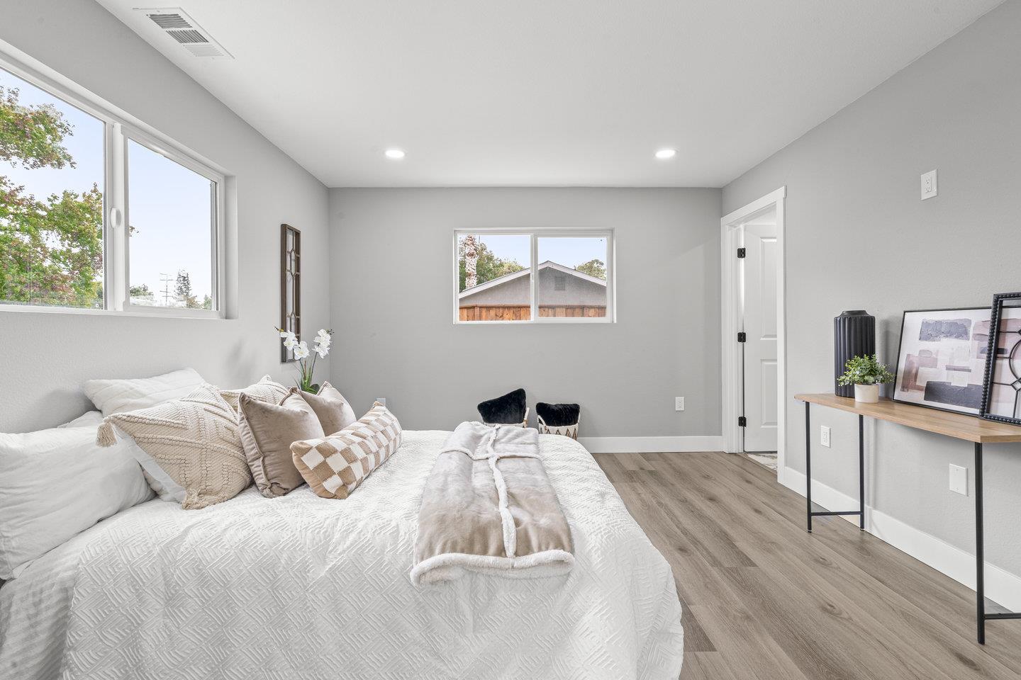 Detail Gallery Image 24 of 49 For 1591 Glazier Dr, Concord,  CA 94521 - 4 Beds | 3 Baths