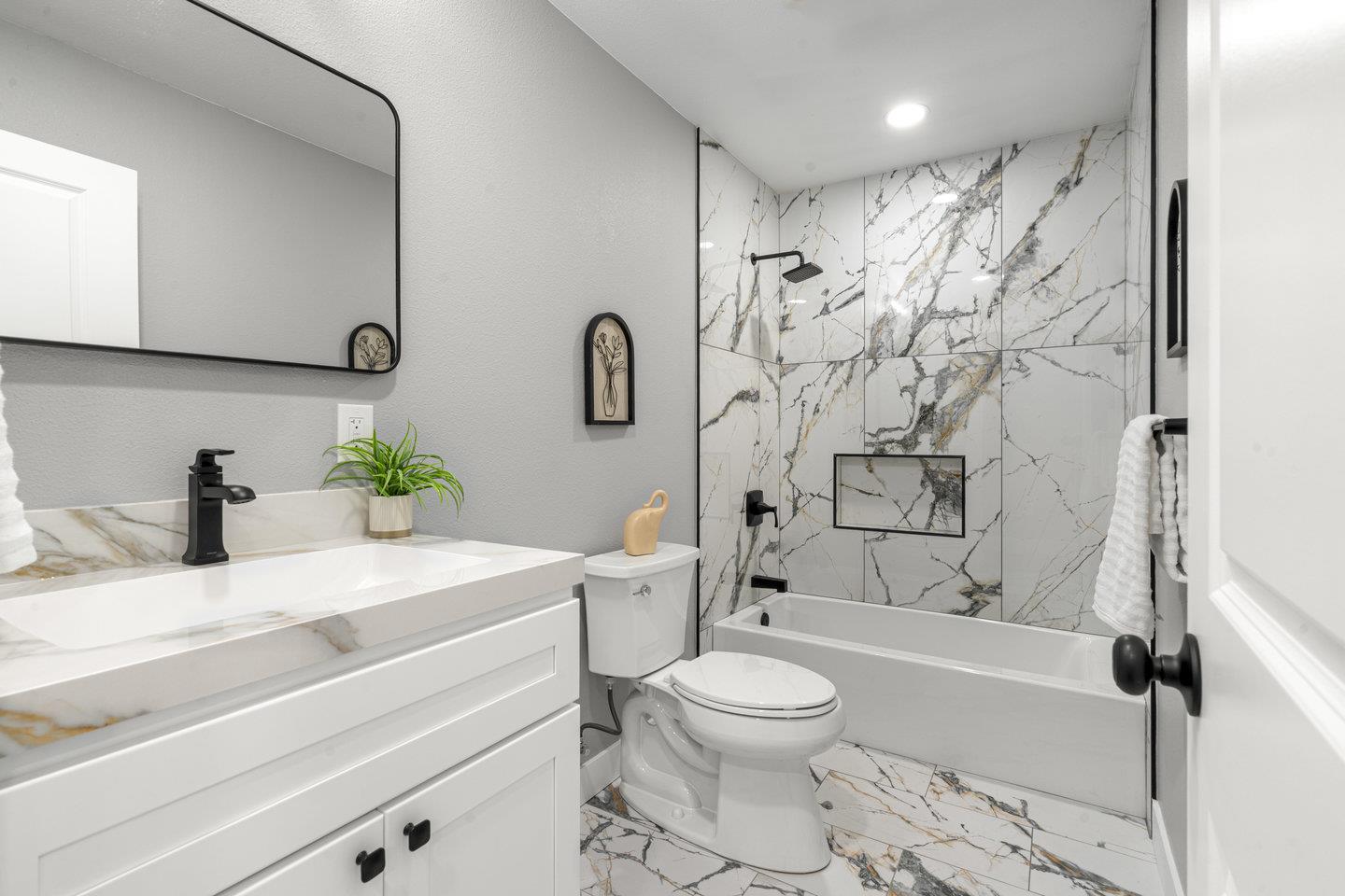 Detail Gallery Image 28 of 49 For 1591 Glazier Dr, Concord,  CA 94521 - 4 Beds | 3 Baths