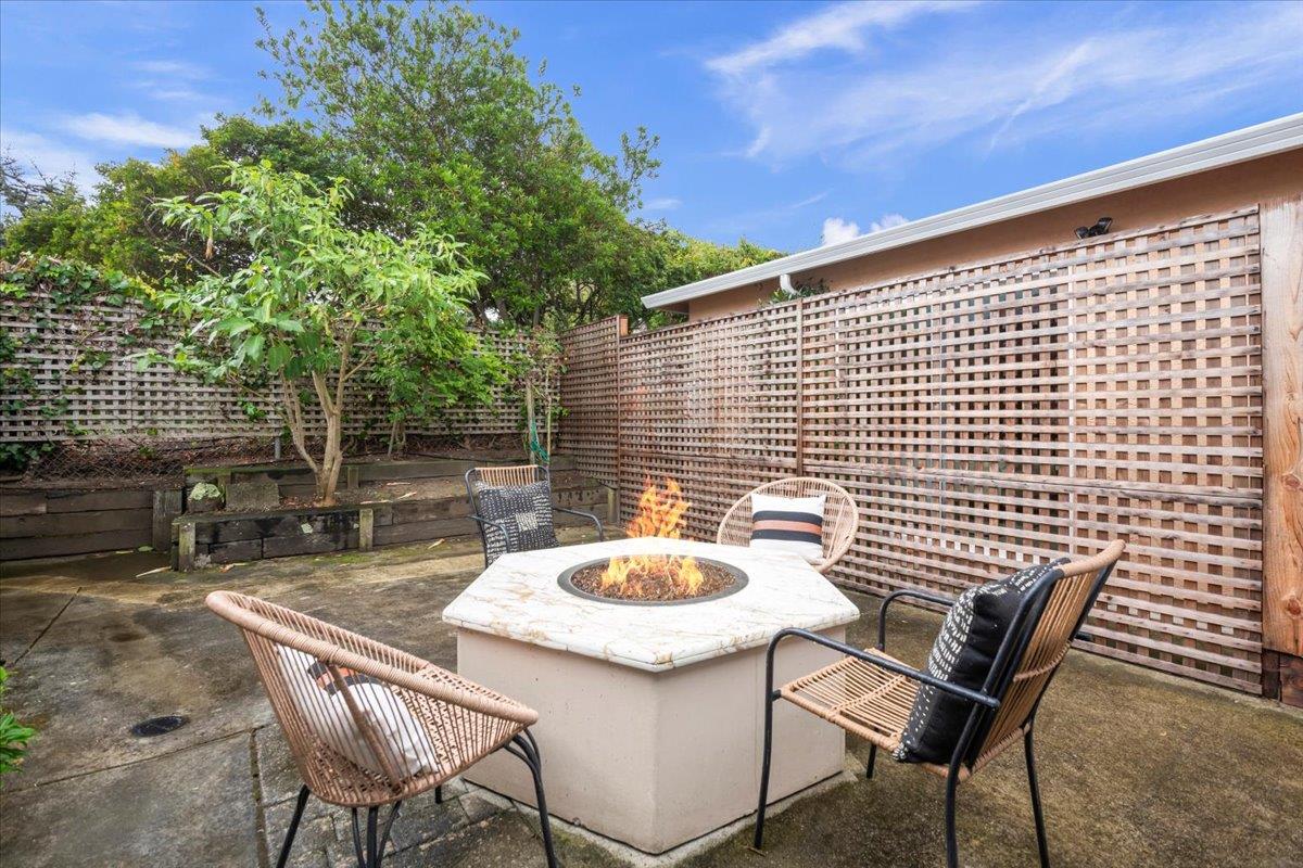 Detail Gallery Image 18 of 28 For 1350 N Cabrillo Hwy, Half Moon Bay,  CA 94019 - 3 Beds | 2 Baths