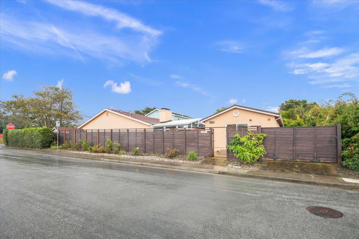 Detail Gallery Image 23 of 28 For 1350 N Cabrillo Hwy, Half Moon Bay,  CA 94019 - 3 Beds | 2 Baths