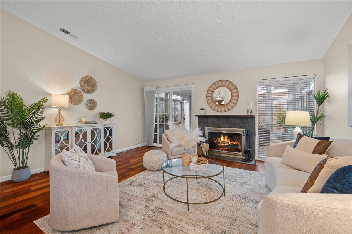 Detail Gallery Image 5 of 28 For 1350 N Cabrillo Hwy, Half Moon Bay,  CA 94019 - 3 Beds | 2 Baths