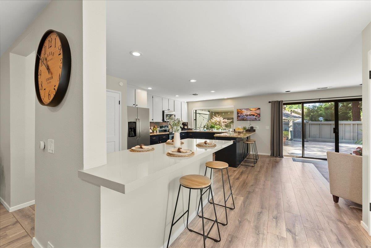 Detail Gallery Image 15 of 37 For 2133 Gold Rush Dr, Gold River,  CA 95670 - 3 Beds | 2/1 Baths