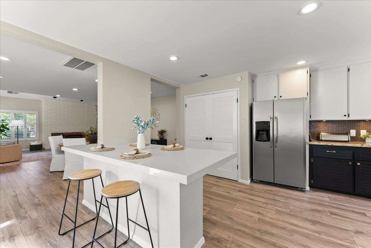 Detail Gallery Image 16 of 37 For 2133 Gold Rush Dr, Gold River,  CA 95670 - 3 Beds | 2/1 Baths