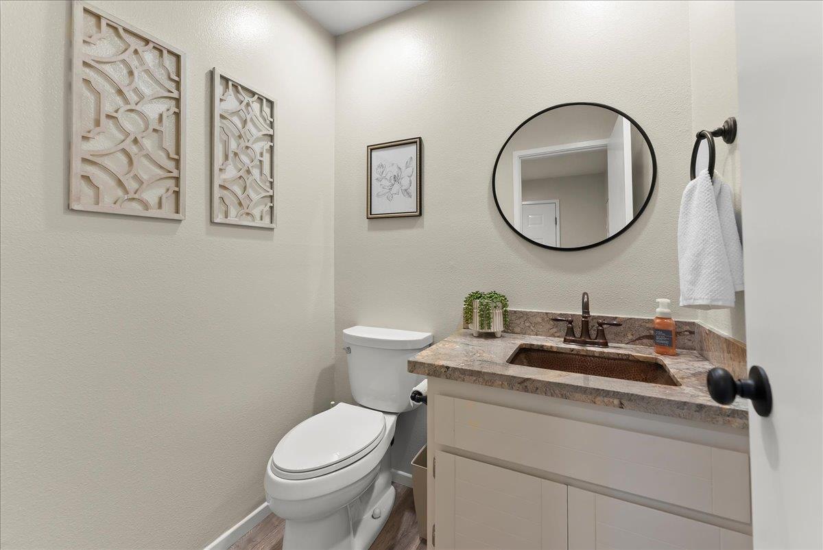 Detail Gallery Image 28 of 37 For 2133 Gold Rush Dr, Gold River,  CA 95670 - 3 Beds | 2/1 Baths