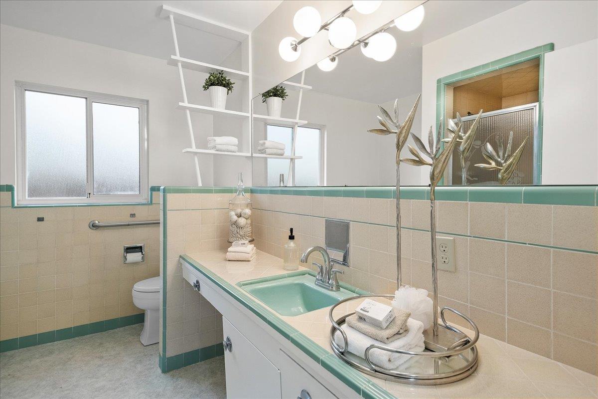 Detail Gallery Image 31 of 40 For 952 Fairfield Ave, Santa Clara,  CA 95050 - 3 Beds | 2/1 Baths