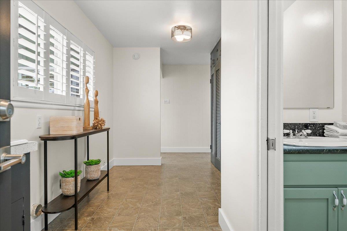 Detail Gallery Image 33 of 40 For 952 Fairfield Ave, Santa Clara,  CA 95050 - 3 Beds | 2/1 Baths