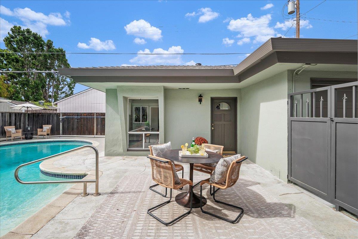 Detail Gallery Image 37 of 40 For 952 Fairfield Ave, Santa Clara,  CA 95050 - 3 Beds | 2/1 Baths