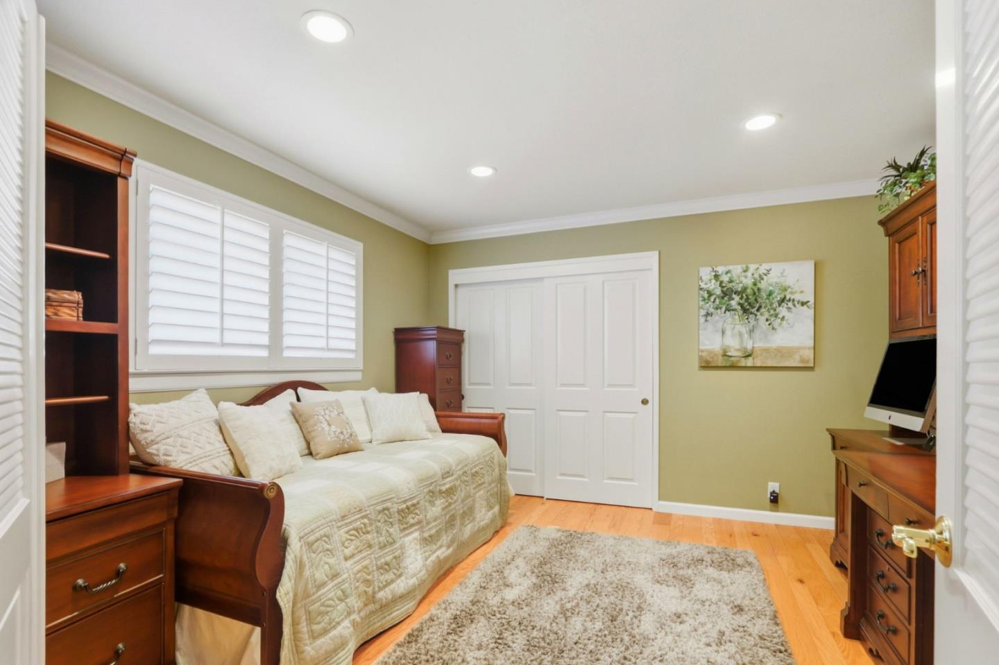 Detail Gallery Image 24 of 67 For 10143 Hillcrest Rd, Cupertino,  CA 95014 - 4 Beds | 2/1 Baths