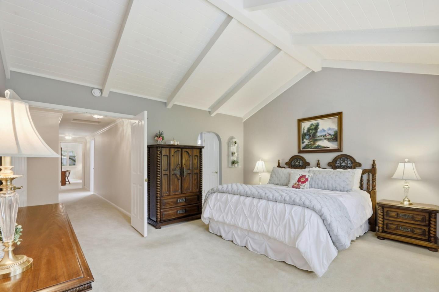 Detail Gallery Image 27 of 67 For 10143 Hillcrest Rd, Cupertino,  CA 95014 - 4 Beds | 2/1 Baths