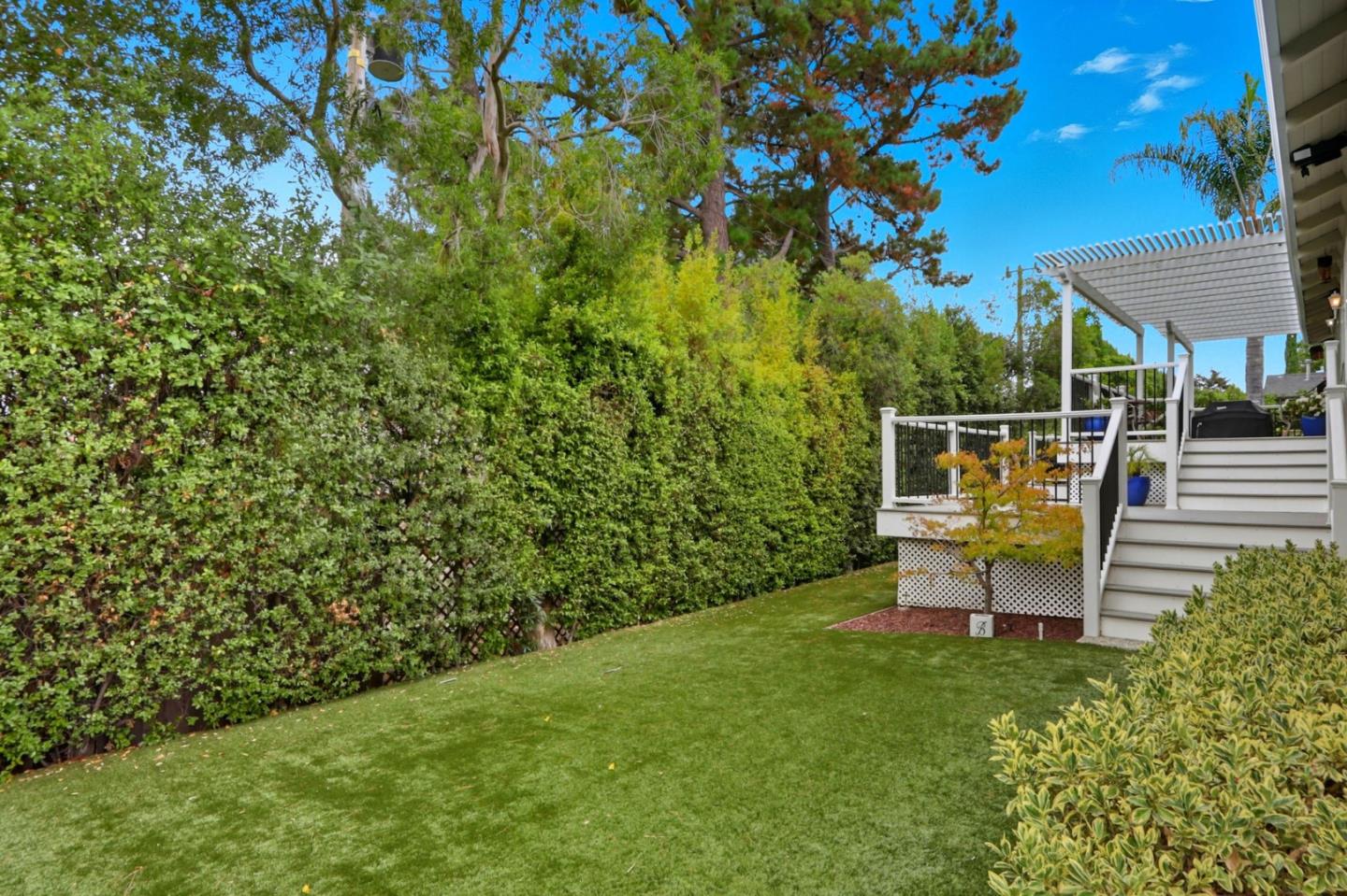 Detail Gallery Image 41 of 67 For 10143 Hillcrest Rd, Cupertino,  CA 95014 - 4 Beds | 2/1 Baths