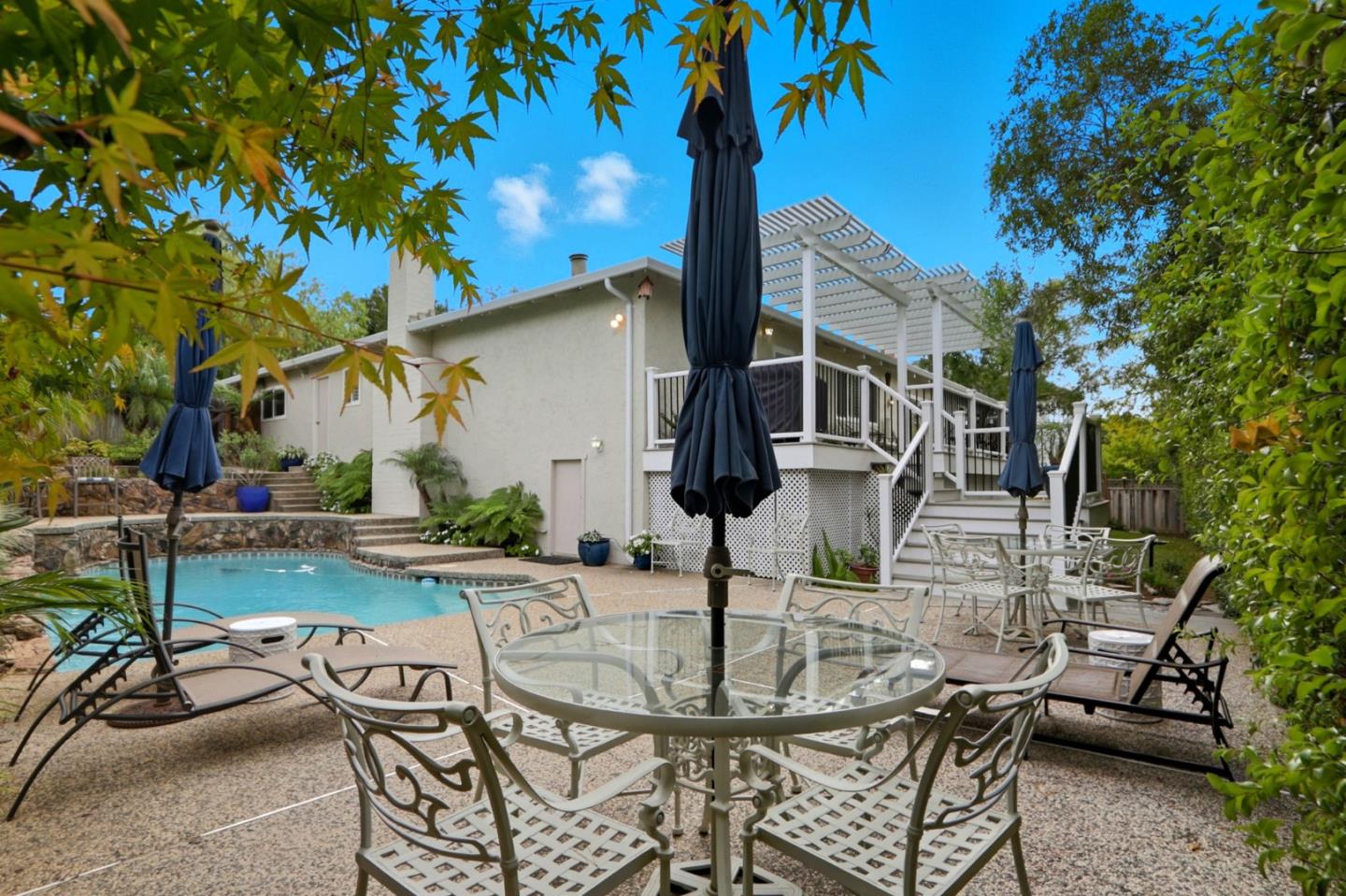 Detail Gallery Image 44 of 67 For 10143 Hillcrest Rd, Cupertino,  CA 95014 - 4 Beds | 2/1 Baths