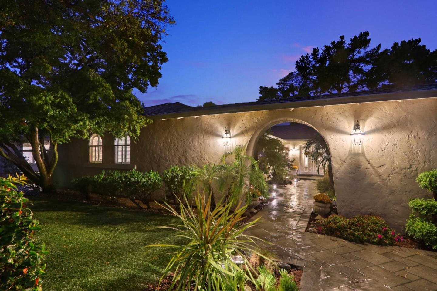 Detail Gallery Image 50 of 67 For 10143 Hillcrest Rd, Cupertino,  CA 95014 - 4 Beds | 2/1 Baths