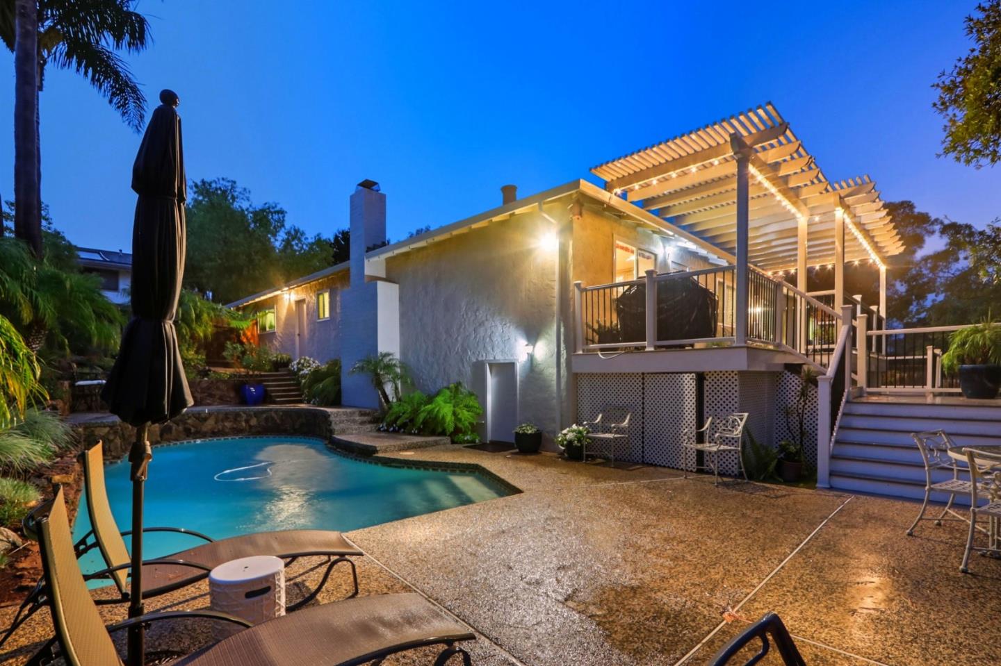 Detail Gallery Image 62 of 67 For 10143 Hillcrest Rd, Cupertino,  CA 95014 - 4 Beds | 2/1 Baths