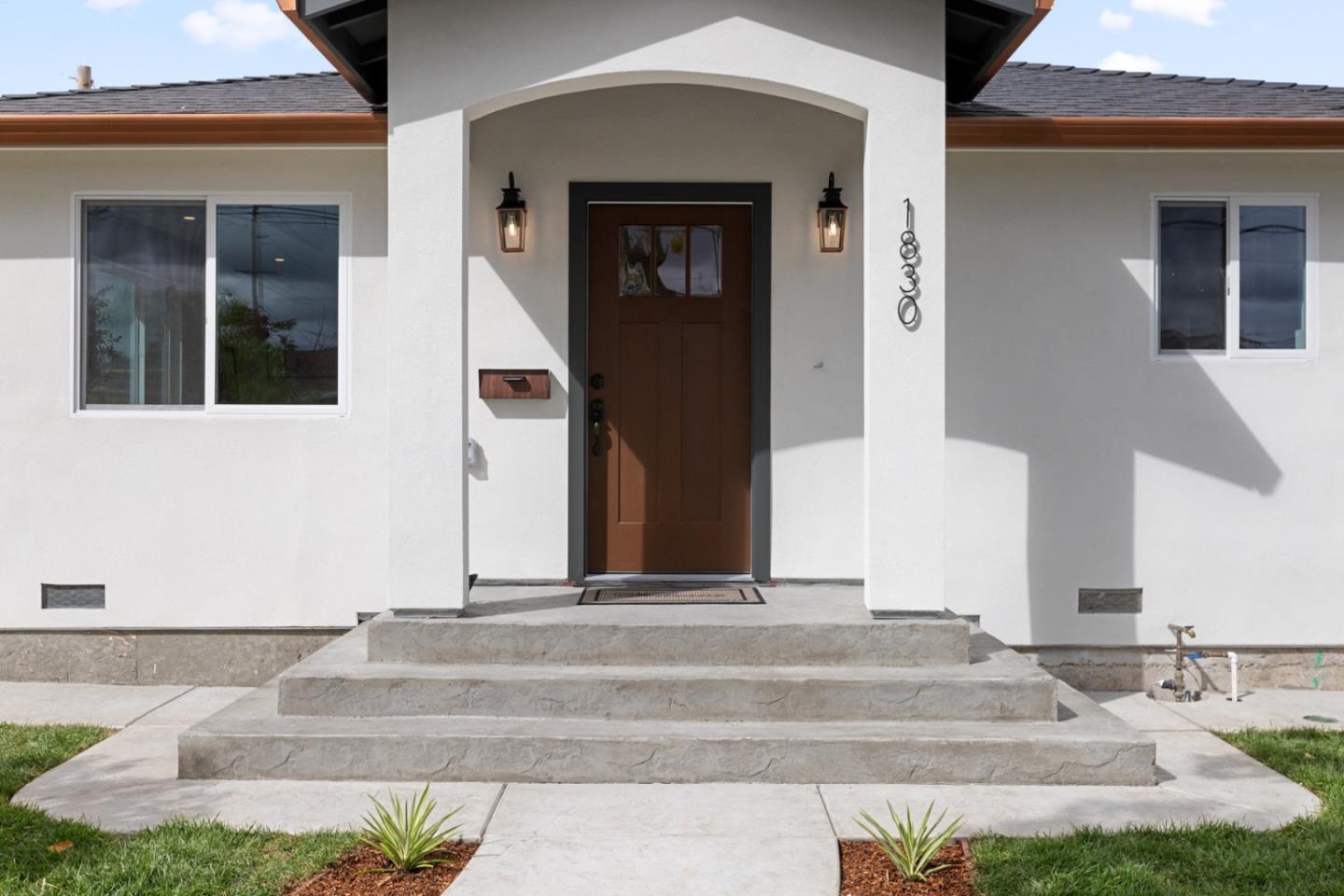 Detail Gallery Image 2 of 30 For 1830 Vera Ave, Redwood City,  CA 94061 - 4 Beds | 3 Baths