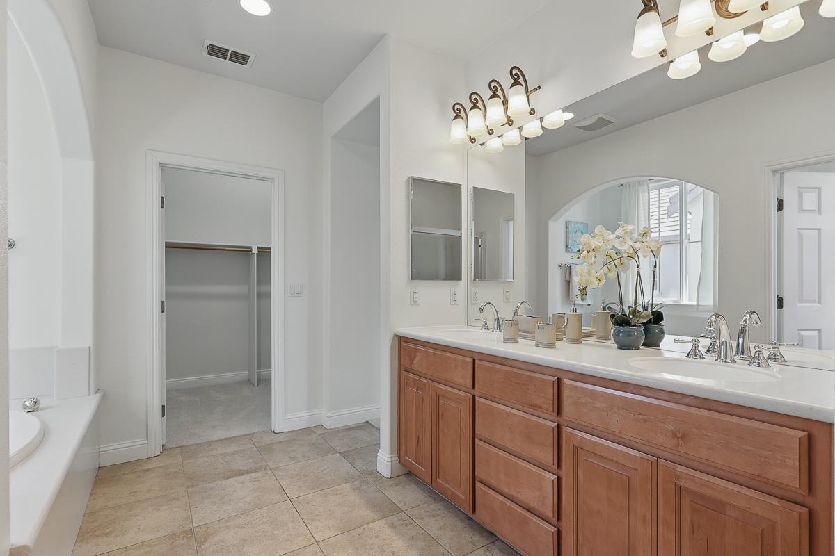 Detail Gallery Image 42 of 54 For 626 La Canada Ave, Mountain House,  CA 95391 - 4 Beds | 2/1 Baths