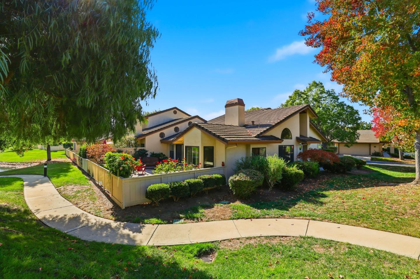 Detail Gallery Image 3 of 52 For 3120 Lake Trasimeno Dr, San Jose,  CA 95135 - 2 Beds | 2 Baths