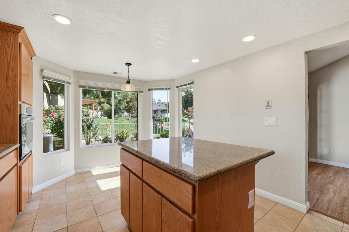 Detail Gallery Image 44 of 52 For 3120 Lake Trasimeno Dr, San Jose,  CA 95135 - 2 Beds | 2 Baths