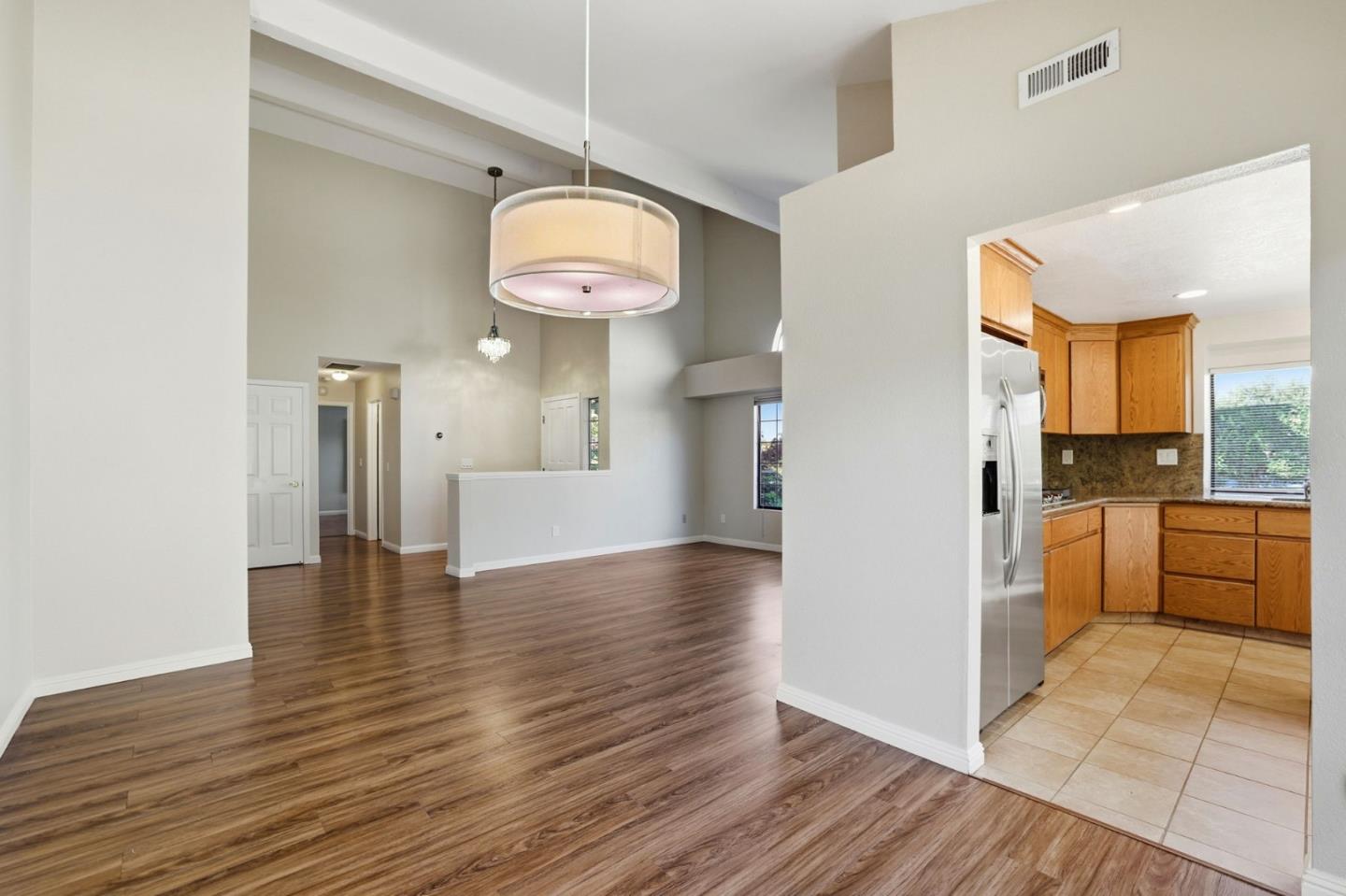 Detail Gallery Image 47 of 52 For 3120 Lake Trasimeno Dr, San Jose,  CA 95135 - 2 Beds | 2 Baths