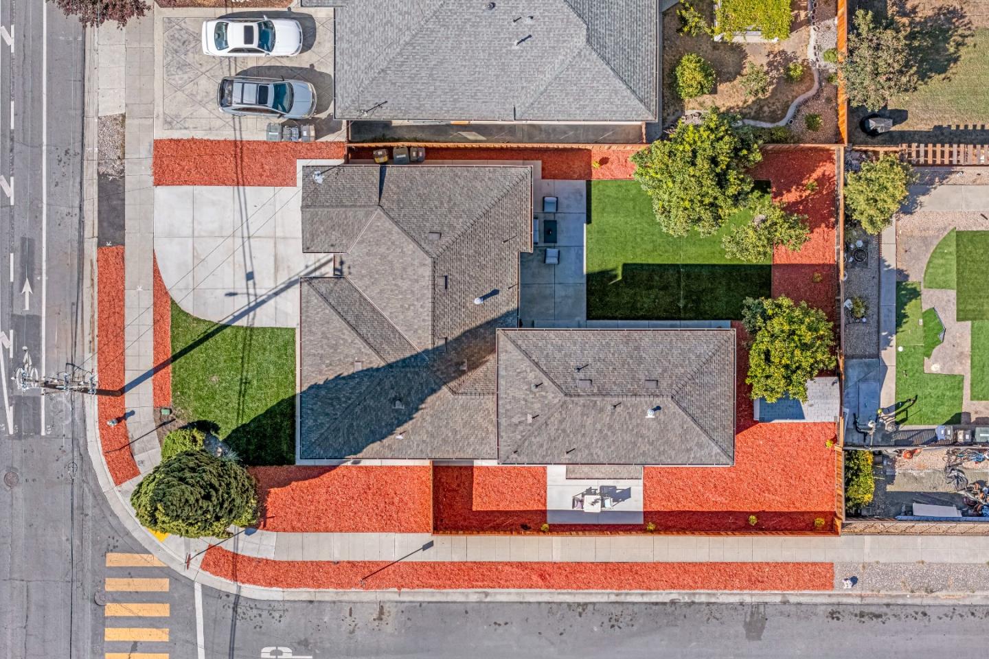 Detail Gallery Image 14 of 50 For 552 Borregas Ave, Sunnyvale,  CA 94085 - 5 Beds | 3 Baths