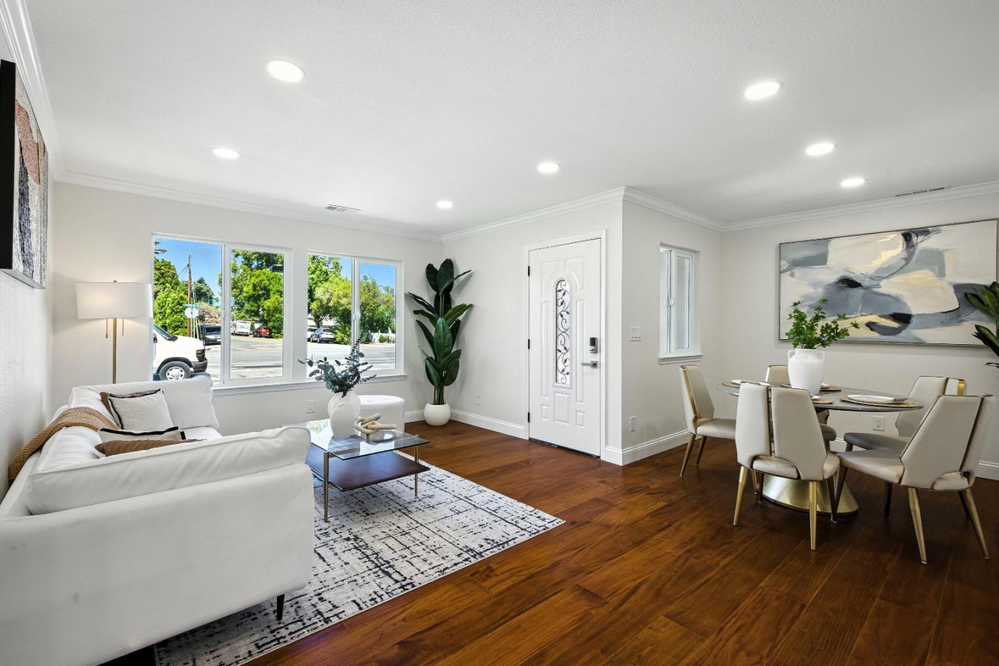 Detail Gallery Image 17 of 50 For 552 Borregas Ave, Sunnyvale,  CA 94085 - 5 Beds | 3 Baths