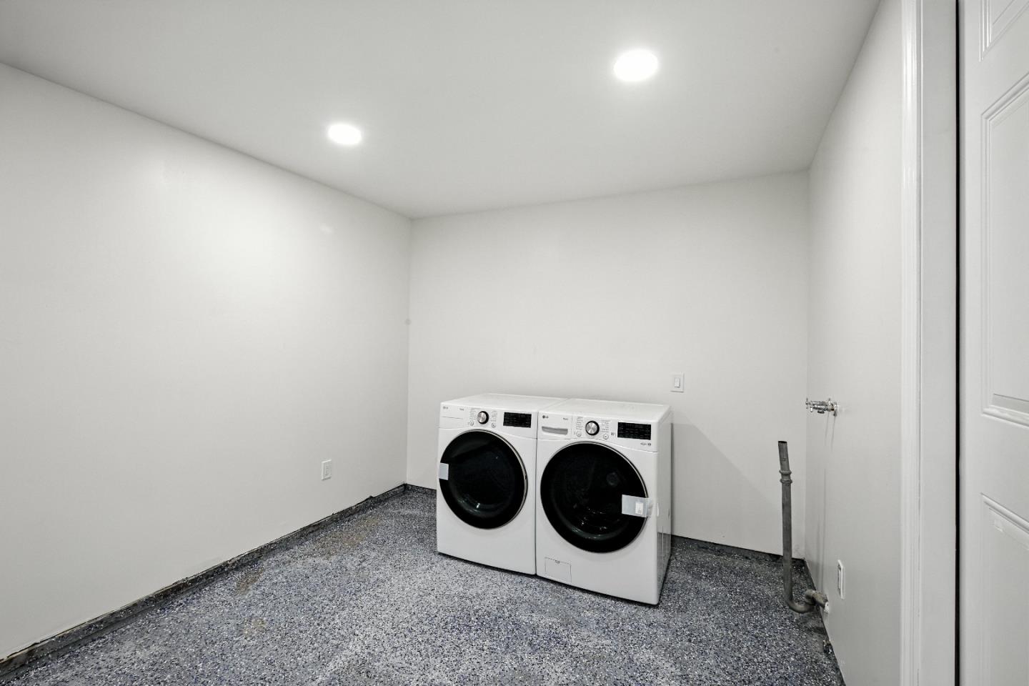 Detail Gallery Image 48 of 50 For 552 Borregas Ave, Sunnyvale,  CA 94085 - 5 Beds | 3 Baths