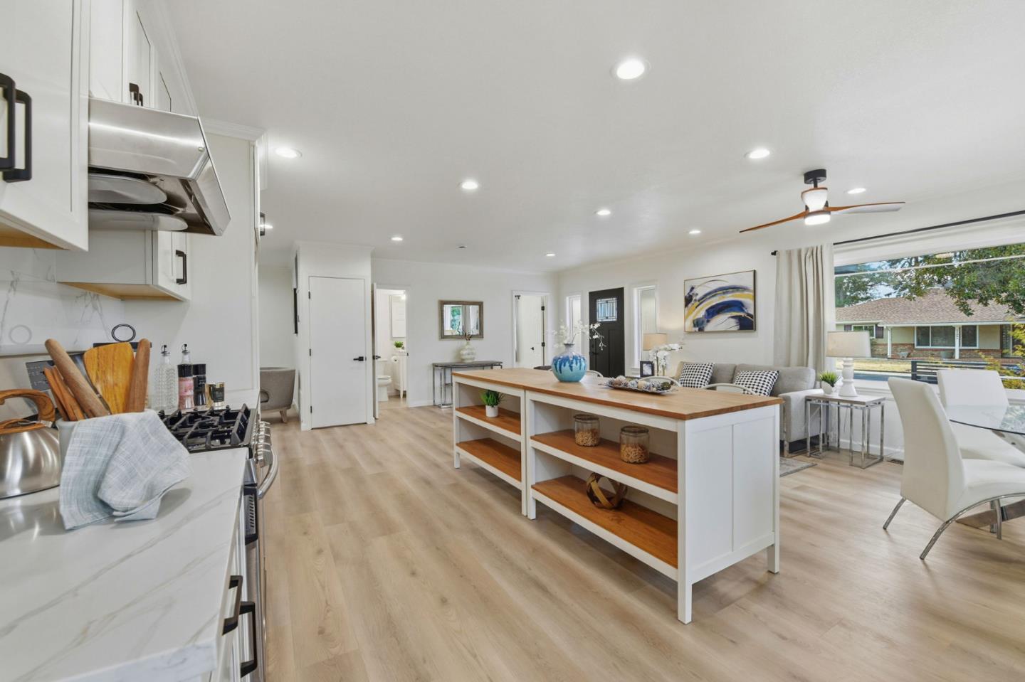 Detail Gallery Image 12 of 39 For 37088 Arden St, Newark,  CA 94560 - 5 Beds | 3 Baths