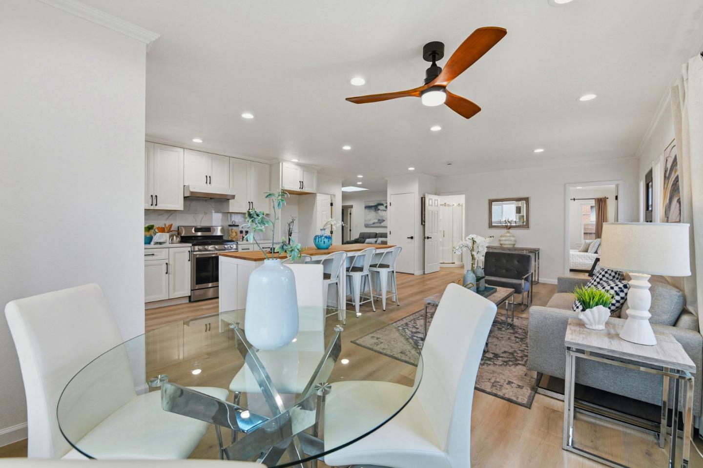 Detail Gallery Image 14 of 39 For 37088 Arden St, Newark,  CA 94560 - 5 Beds | 3 Baths