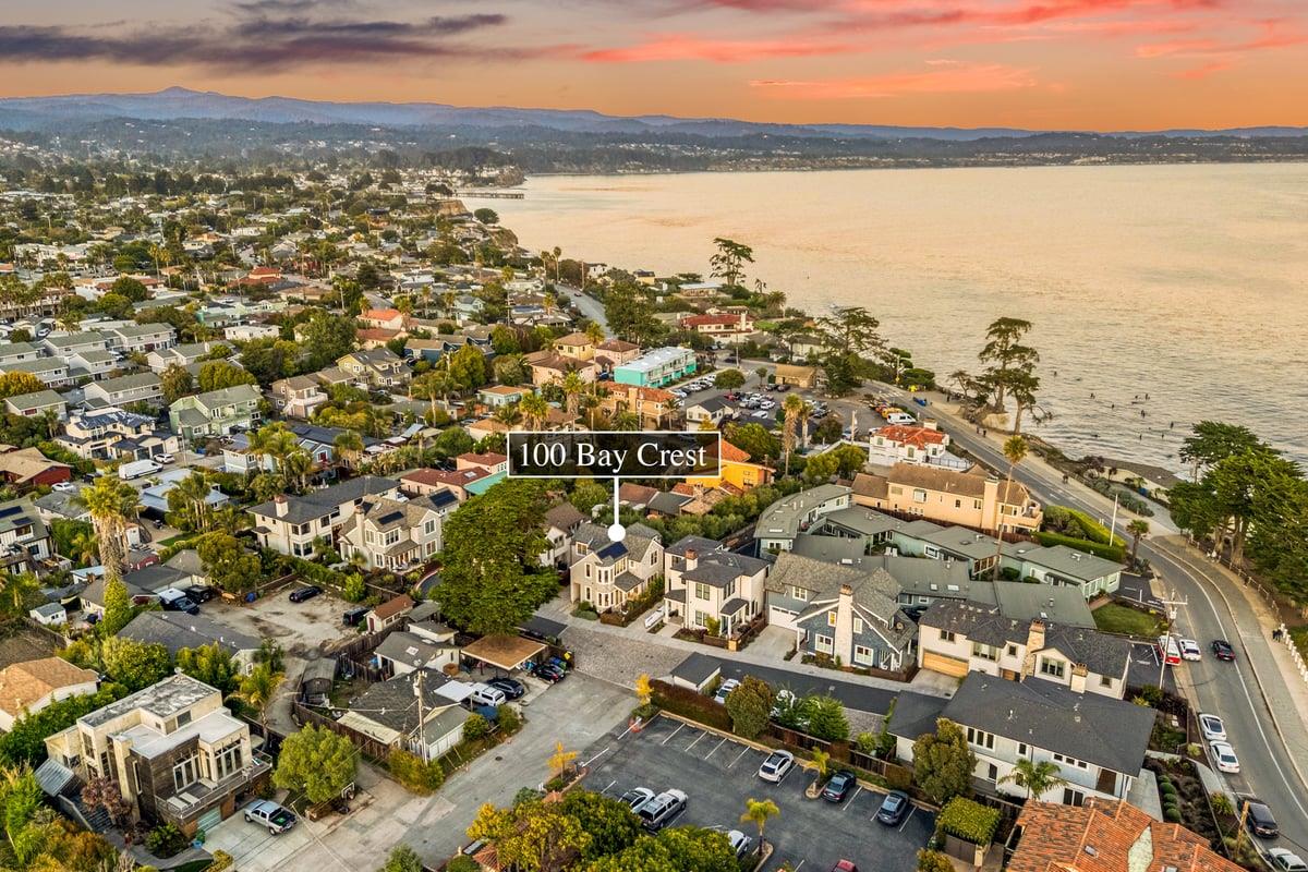 Detail Gallery Image 4 of 62 For 100 Bay Crest Rd, Santa Cruz,  CA 95062 - 3 Beds | 3/1 Baths