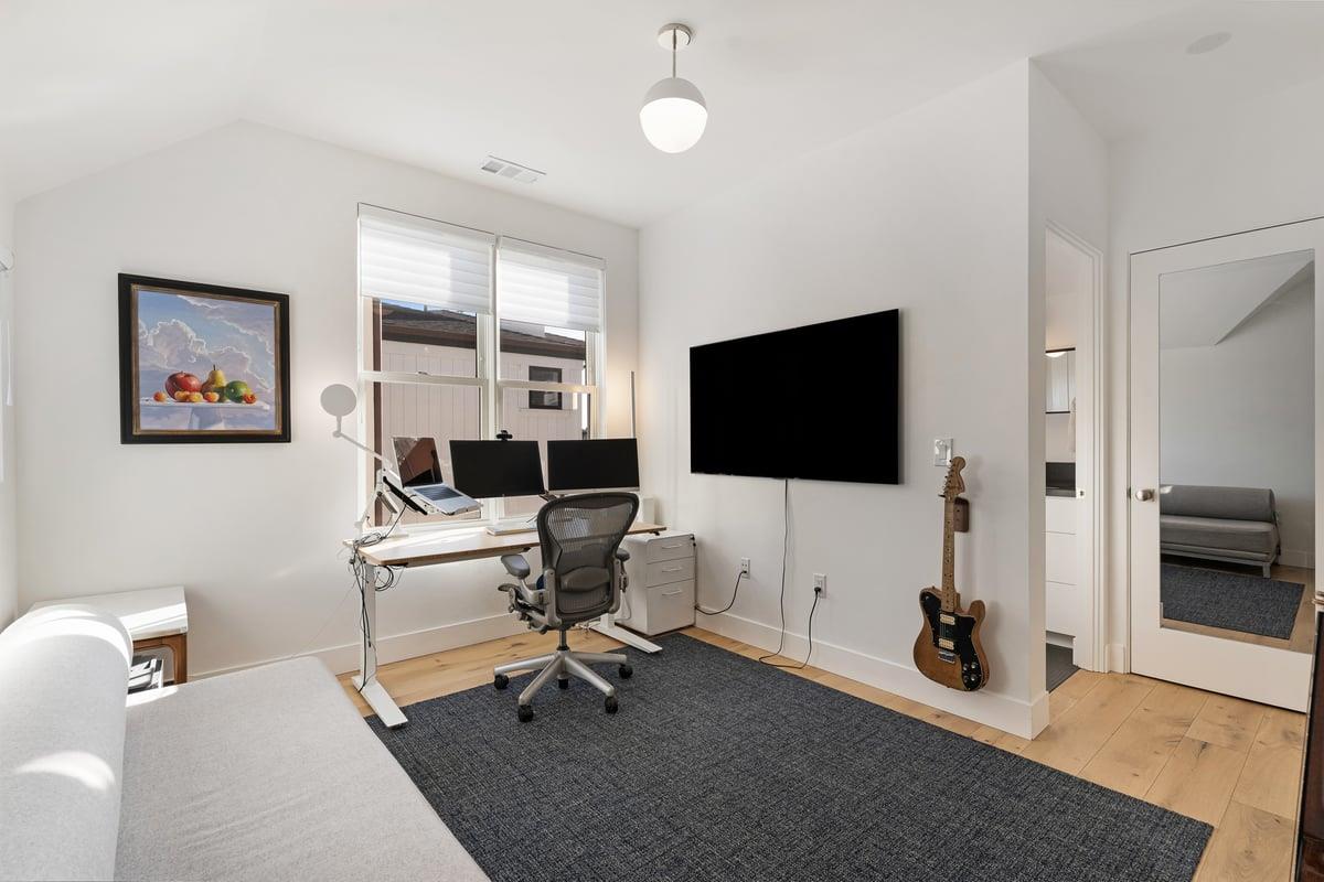 Detail Gallery Image 44 of 62 For 100 Bay Crest Rd, Santa Cruz,  CA 95062 - 3 Beds | 3/1 Baths