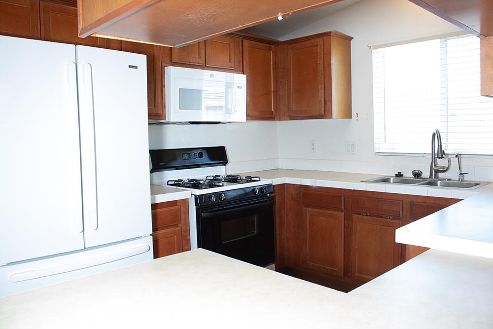 Detail Gallery Image 13 of 40 For 55 San Juan Grade Rd #84,  Salinas,  CA 93906 - 3 Beds | 2 Baths