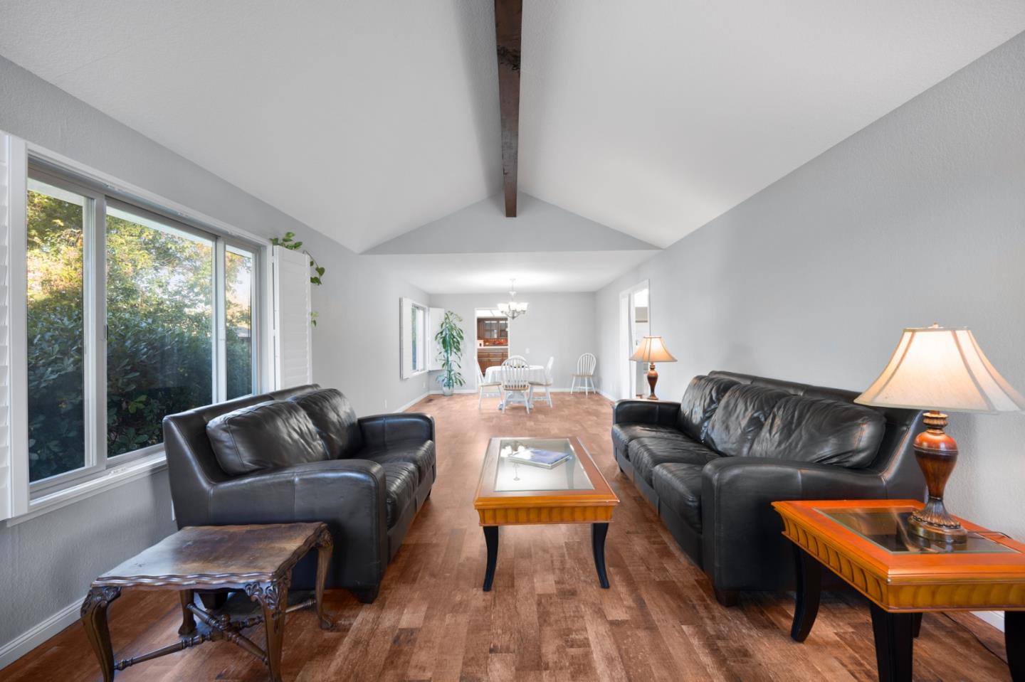 Detail Gallery Image 14 of 33 For 16715 Cerro Vista Drive, Morgan Hill,  CA 95037 - 3 Beds | 2 Baths