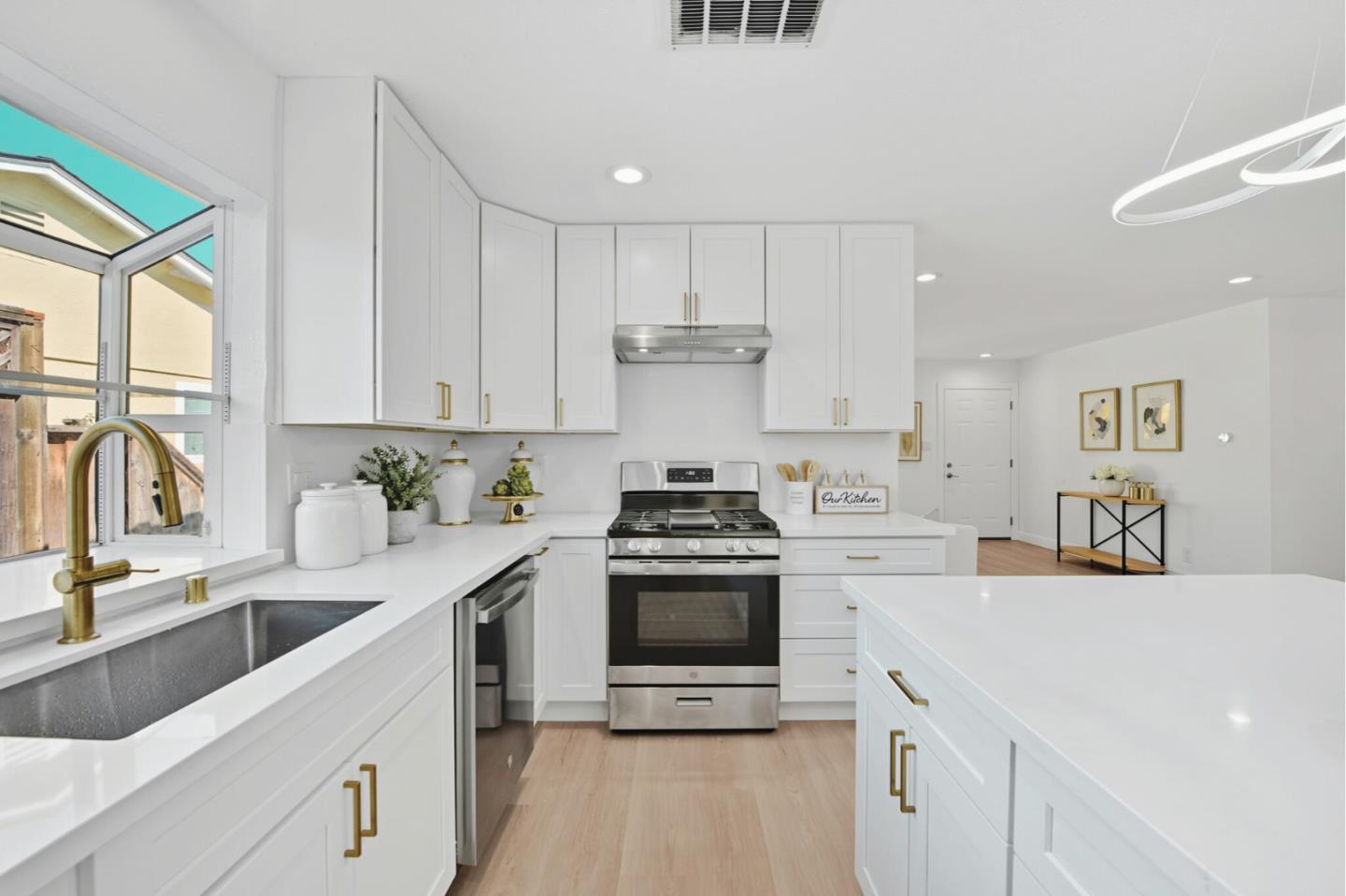 Detail Gallery Image 15 of 45 For 36109 Dalewood Dr, Newark,  CA 94560 - 4 Beds | 2 Baths