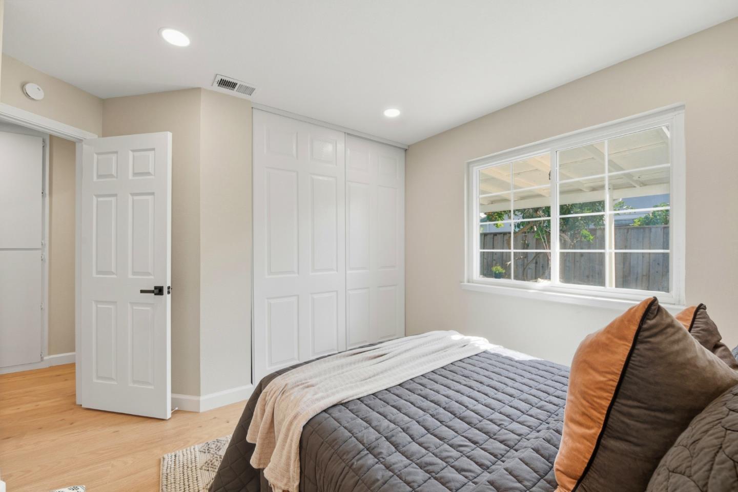 Detail Gallery Image 25 of 36 For 1826 Perrone Cir, San Jose,  CA 95116 - 3 Beds | 2 Baths