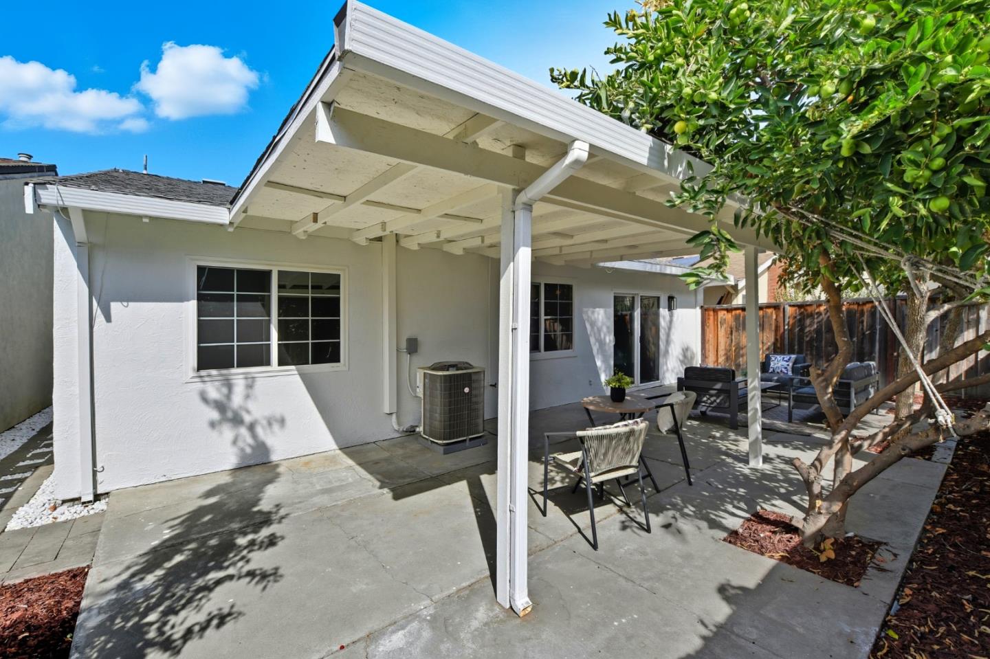 Detail Gallery Image 30 of 36 For 1826 Perrone Cir, San Jose,  CA 95116 - 3 Beds | 2 Baths