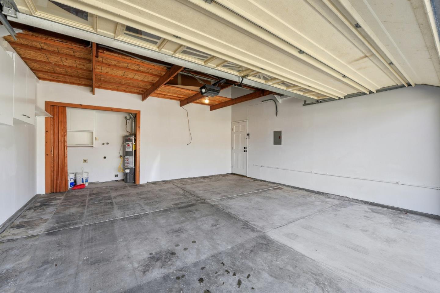 Detail Gallery Image 35 of 36 For 1826 Perrone Cir, San Jose,  CA 95116 - 3 Beds | 2 Baths